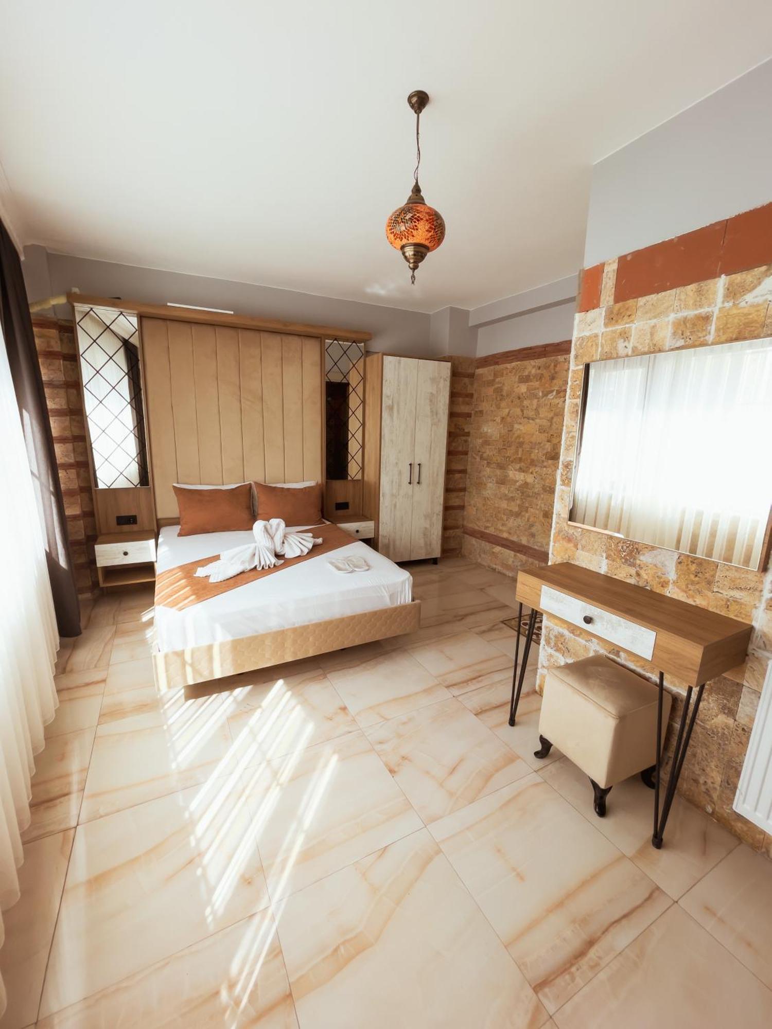 Otel Lumina Boutique